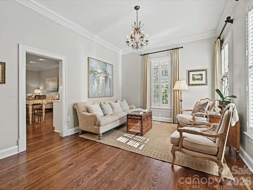 1117 Dilworth Crescent Row, Charlotte, NC 28203.  MLS# CAR4373018, YatesRealty ID 15070. 