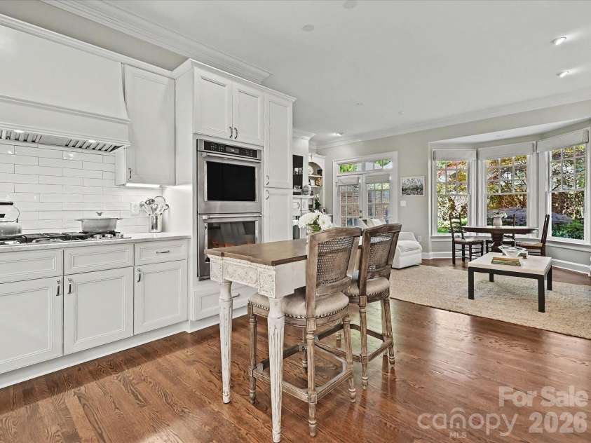 1117 Dilworth Crescent Row, Charlotte, NC 28203.  MLS# CAR4373018, YatesRealty ID 15070. 