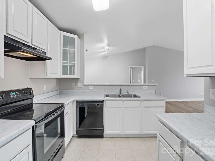 10526 Hill Point Court, Charlotte, NC 28262.  MLS# CAR4303710, YatesRealty ID 15071. 