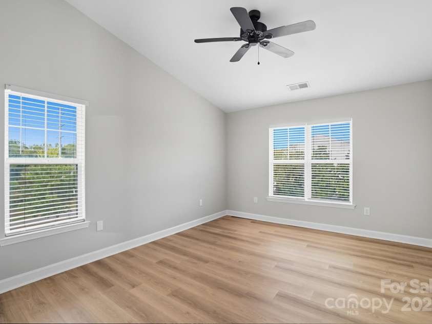 10526 Hill Point Court, Charlotte, NC 28262.  MLS# CAR4303710, YatesRealty ID 15071. 