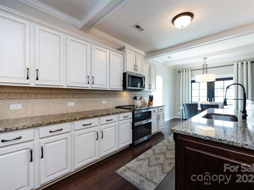 15225 Kissimmee Lane, Mint Hill, NC 28227.  MLS# CAR4243468, YatesRealty ID 15071. 