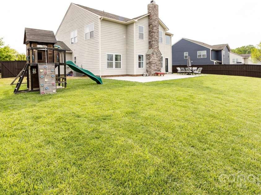 15225 Kissimmee Lane, Mint Hill, NC 28227.  MLS# CAR4243468, YatesRealty ID 15071. 