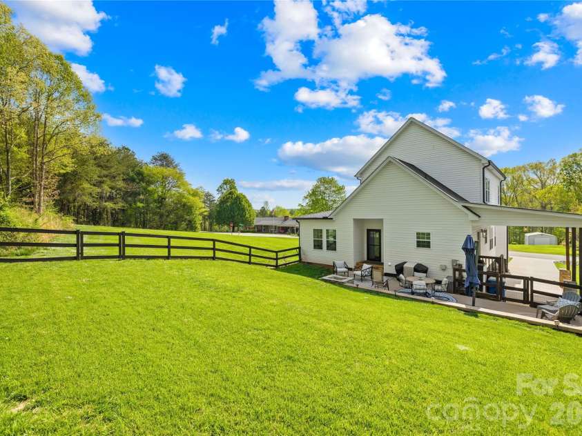 3240 Hoffman Acres Street, Lincolnton, NC 28092.  MLS# CAR4352466, YatesRealty ID 15072. 