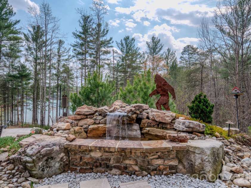2063 W Bluewater Drive, Morganton, NC 28655.  MLS# CAR4360898, YatesRealty ID 15073. 