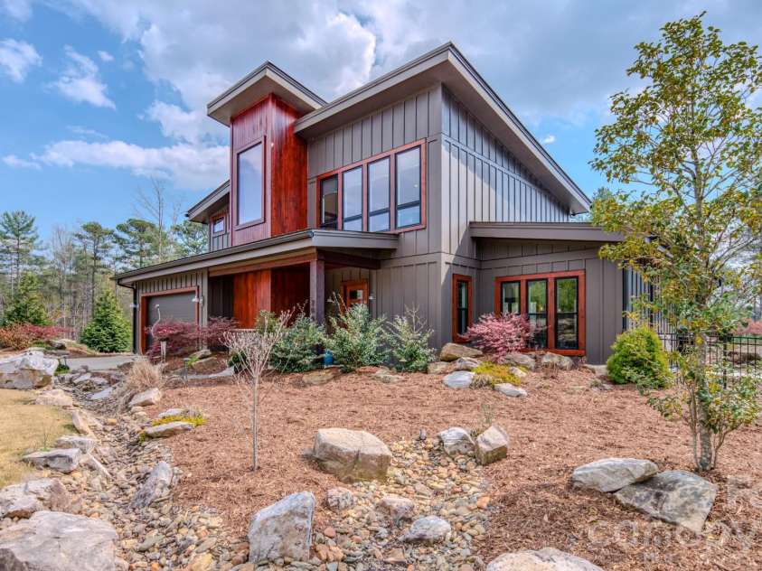 2063 W Bluewater Drive, Morganton, NC 28655.  MLS# CAR4360898, YatesRealty ID 15073. 