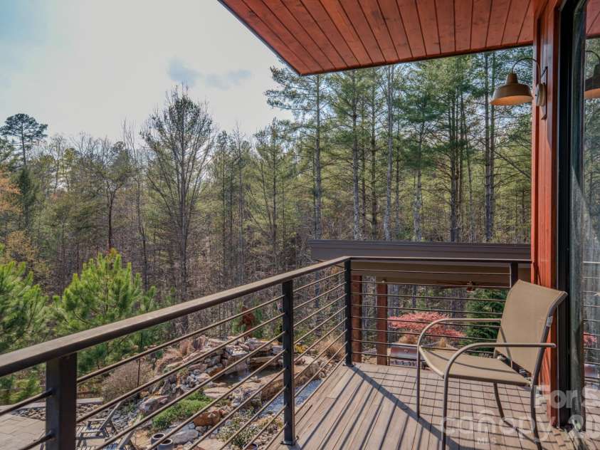 2063 W Bluewater Drive, Morganton, NC 28655.  MLS# CAR4360898, YatesRealty ID 15073. 