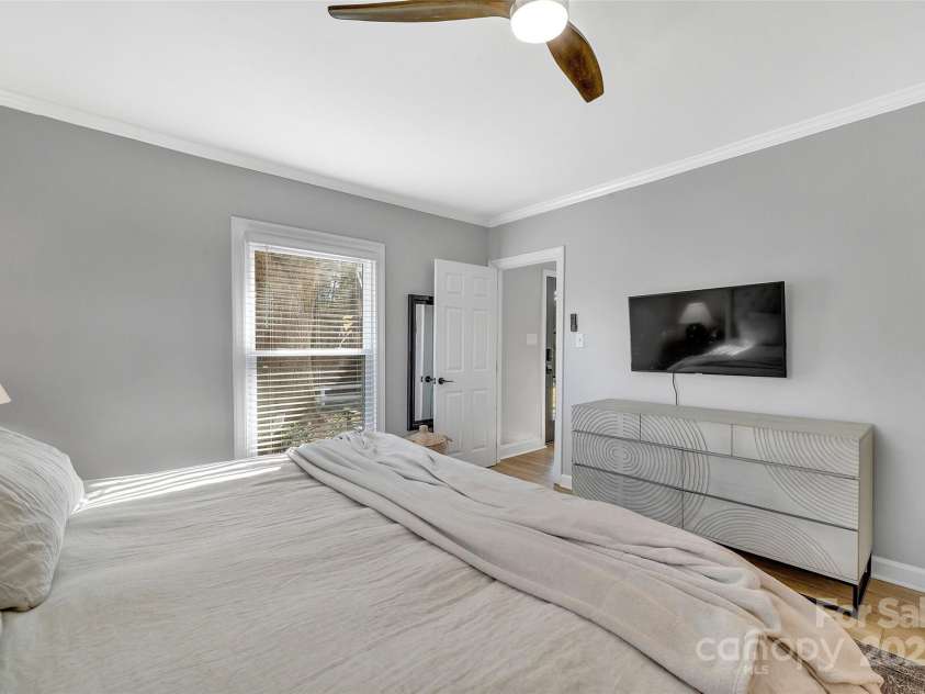 3433 Grey Road, Davidson, NC 28036.  MLS# CAR4292667, YatesRealty ID 15073. 