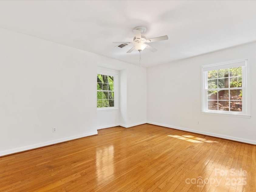 5114 Glenbrier Drive, Charlotte, NC 28212.  MLS# CAR4238590, YatesRealty ID 15076. Bedroom 3