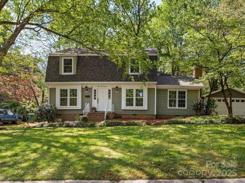 5114 Glenbrier Drive, Charlotte, NC 28212.  MLS# CAR4238590, YatesRealty ID 15076. Welcome home!
