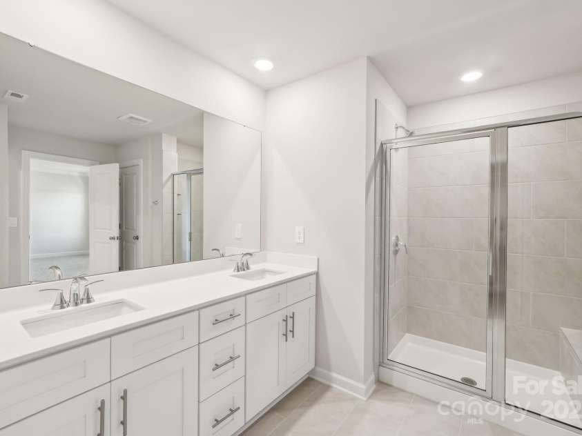 5016 Poplin Valley, Cherryville, NC 28021.  MLS# CAR4242345, YatesRealty ID 15078. 