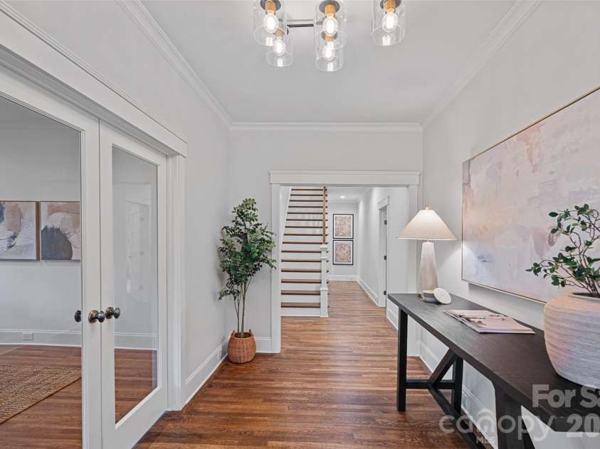 709 Main Street, Davidson, NC 28036.  MLS# CAR4331884, YatesRealty ID 15079. 