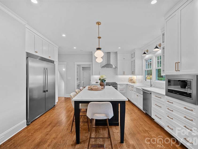 709 Main Street, Davidson, NC 28036.  MLS# CAR4331884, YatesRealty ID 15079. 