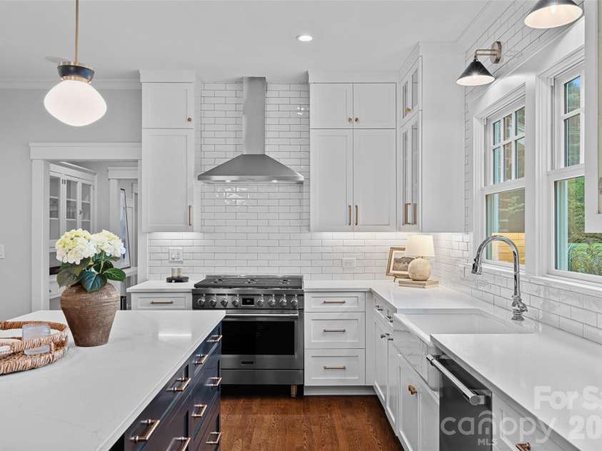 709 Main Street, Davidson, NC 28036.  MLS# CAR4331884, YatesRealty ID 15079. 