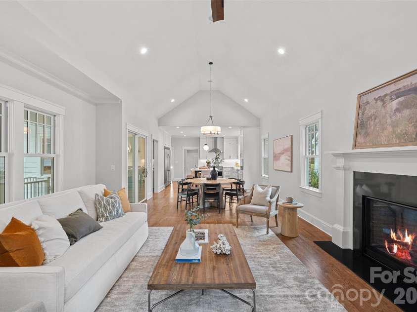 709 Main Street, Davidson, NC 28036.  MLS# CAR4331884, YatesRealty ID 15079. 