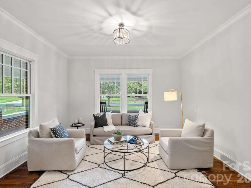 709 Main Street, Davidson, NC 28036.  MLS# CAR4331884, YatesRealty ID 15079. 