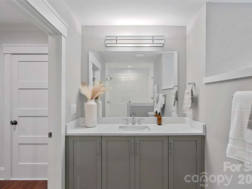 709 Main Street, Davidson, NC 28036.  MLS# CAR4331884, YatesRealty ID 15079. 