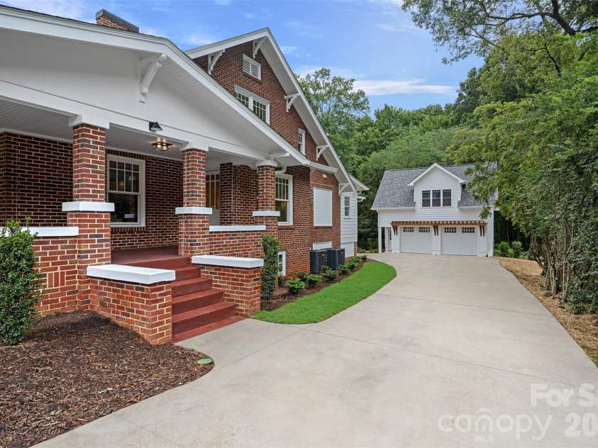 709 Main Street, Davidson, NC 28036.  MLS# CAR4331884, YatesRealty ID 15079. 