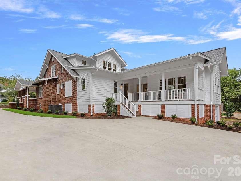 709 Main Street, Davidson, NC 28036.  MLS# CAR4331884, YatesRealty ID 15079. 