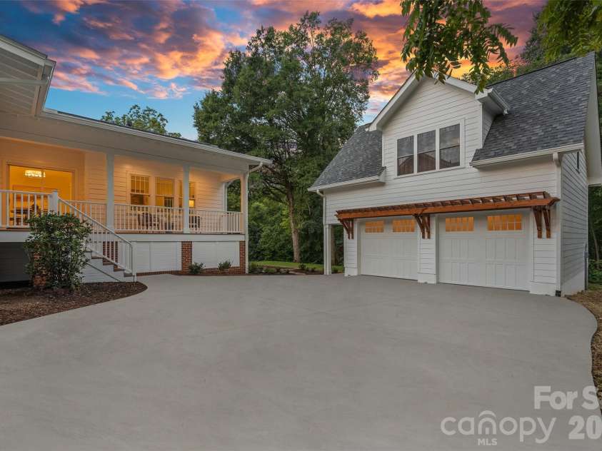 709 Main Street, Davidson, NC 28036.  MLS# CAR4331884, YatesRealty ID 15079. 