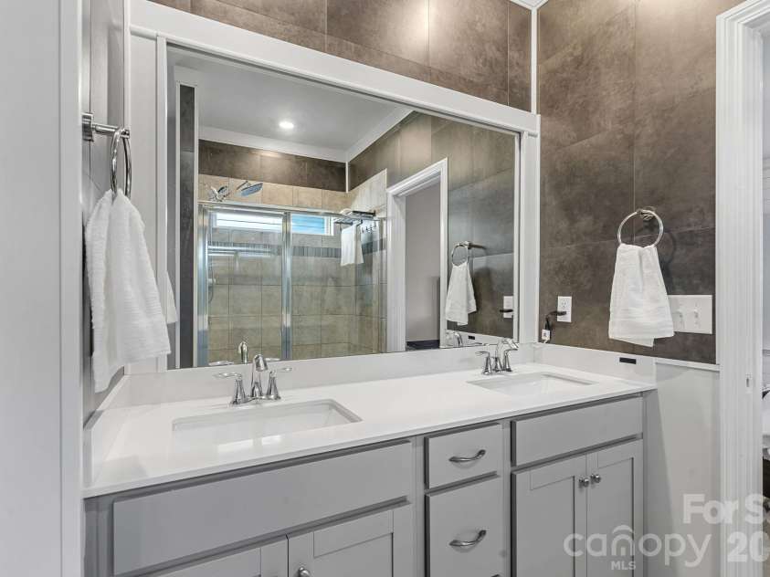 6499 Gopher Road, Lancaster, SC 29720.  MLS# CAR4429310, YatesRealty ID 15080. Main level primary bathroom
