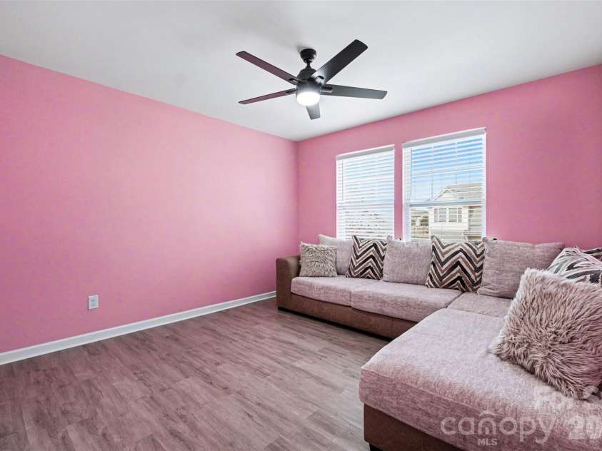 1056 Newton Avenue, Rock Hill, SC 29732.  MLS# CAR4345786, YatesRealty ID 15082. 