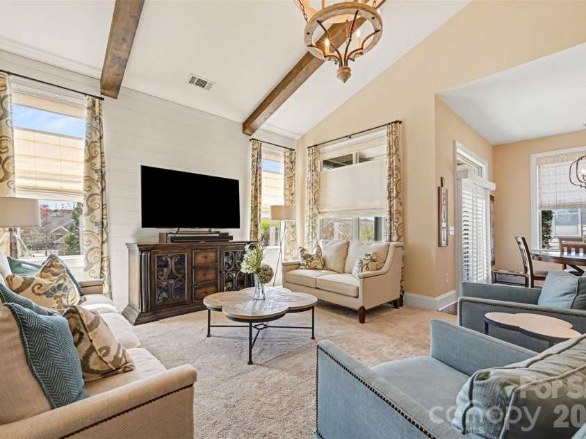 15523 Lake Ridge Road, Charlotte, NC 28278.  MLS# CAR4356499, YatesRealty ID 15084. 