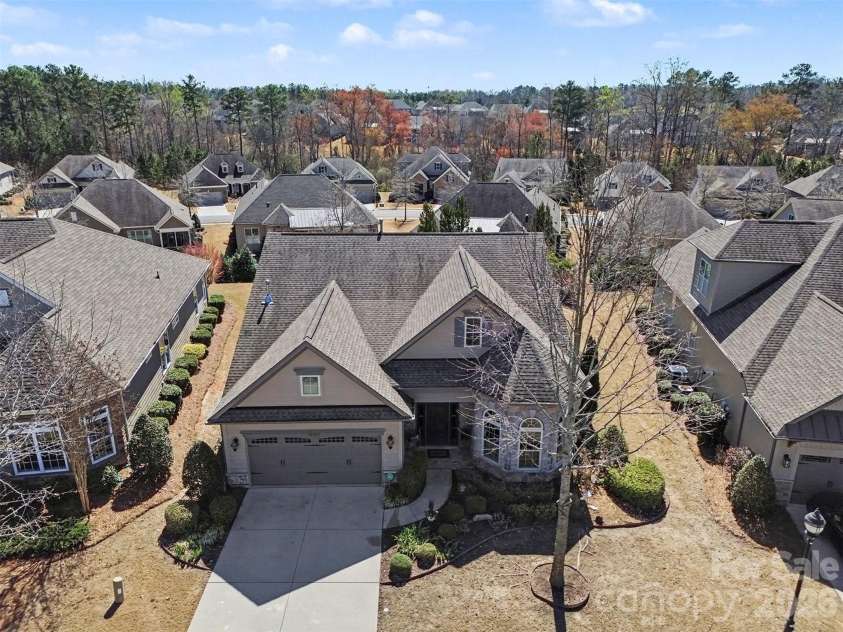 15523 Lake Ridge Road, Charlotte, NC 28278.  MLS# CAR4356499, YatesRealty ID 15084. 