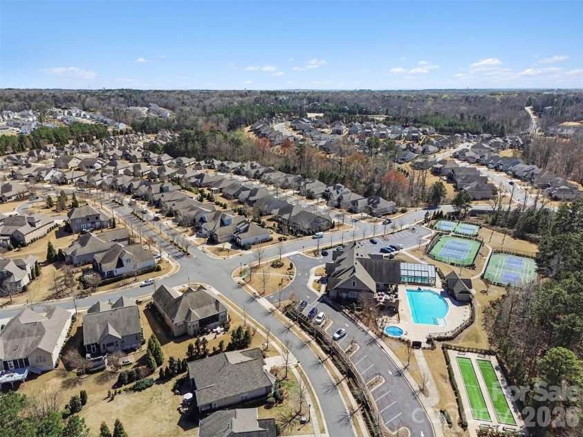 15523 Lake Ridge Road, Charlotte, NC 28278.  MLS# CAR4356499, YatesRealty ID 15084. 