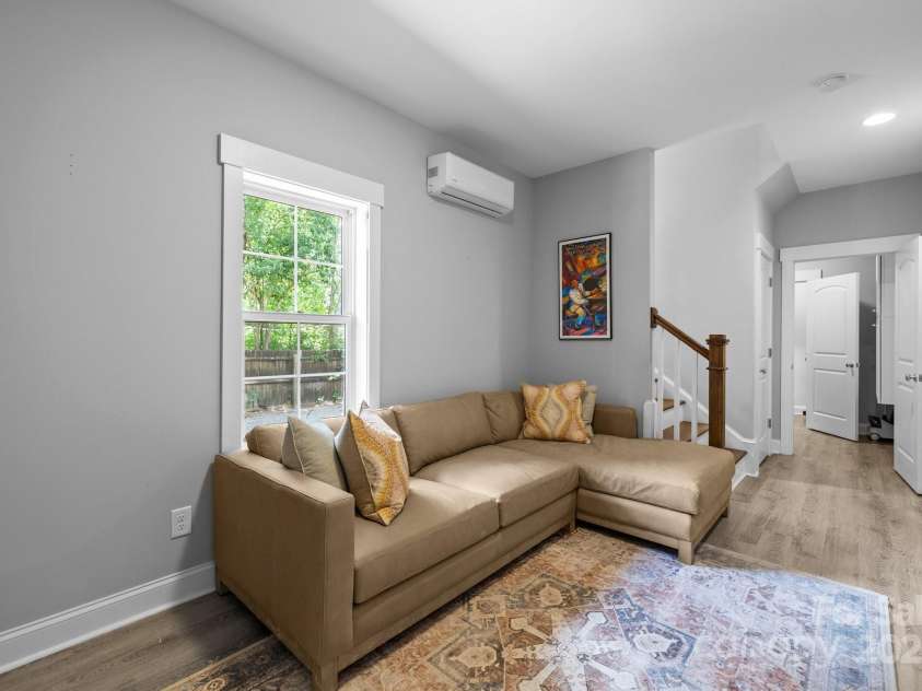 2925 Westfield Road, Charlotte, NC 28209.  MLS# CAR4254806, YatesRealty ID 15084. Bonus Room in lower level