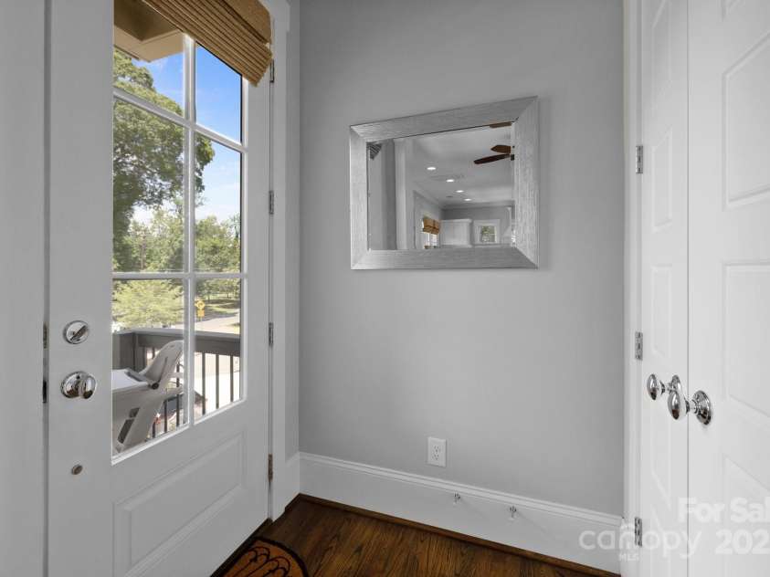 2925 Westfield Road, Charlotte, NC 28209.  MLS# CAR4254806, YatesRealty ID 15084. Entry w/ coat closet