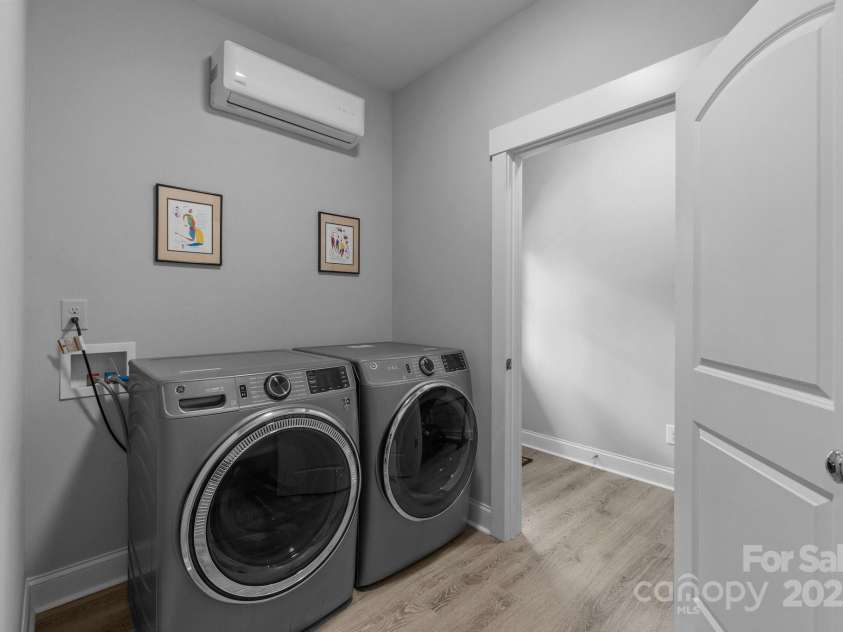 2925 Westfield Road, Charlotte, NC 28209.  MLS# CAR4254806, YatesRealty ID 15084. Laundry Room in lower level