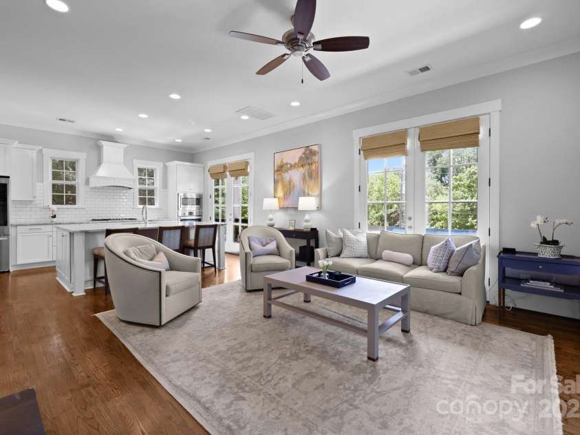 2925 Westfield Road, Charlotte, NC 28209.  MLS# CAR4254806, YatesRealty ID 15084. Open Great Room