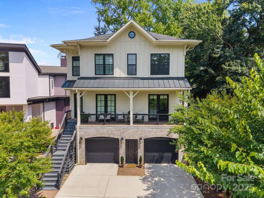 2925 Westfield Road, Charlotte, NC 28209.  MLS# CAR4254806, YatesRealty ID 15084. WELCOME HOME!