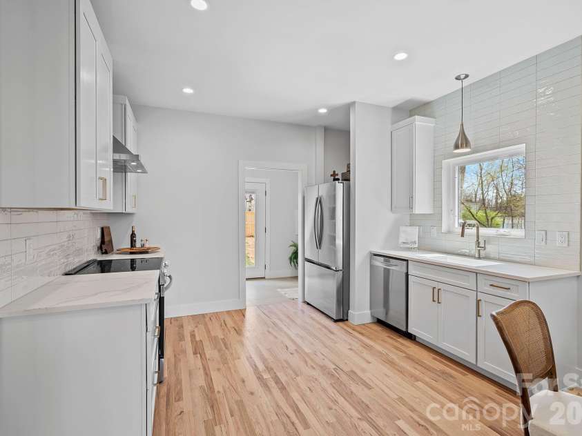 9 Gudger Road, Asheville, NC 28806.  MLS# CAR4406363, YatesRealty ID 15085. Elevated Kitchen