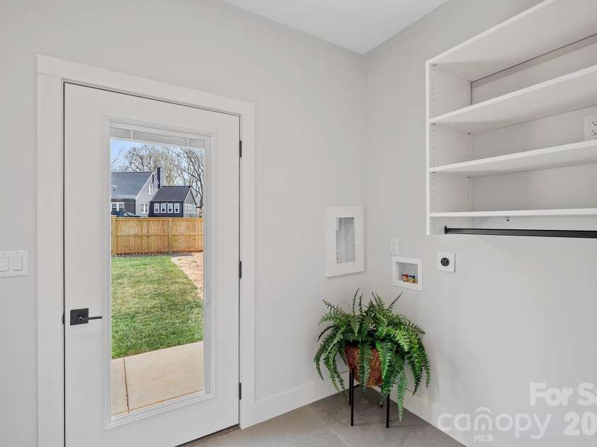 9 Gudger Road, Asheville, NC 28806.  MLS# CAR4406363, YatesRealty ID 15085. Laundry Room