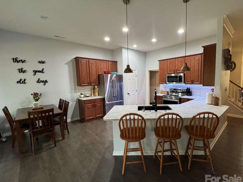 4851 Summerside Drive, Lake Wylie, SC 29710.  MLS# CAR4365256, YatesRealty ID 15086. 