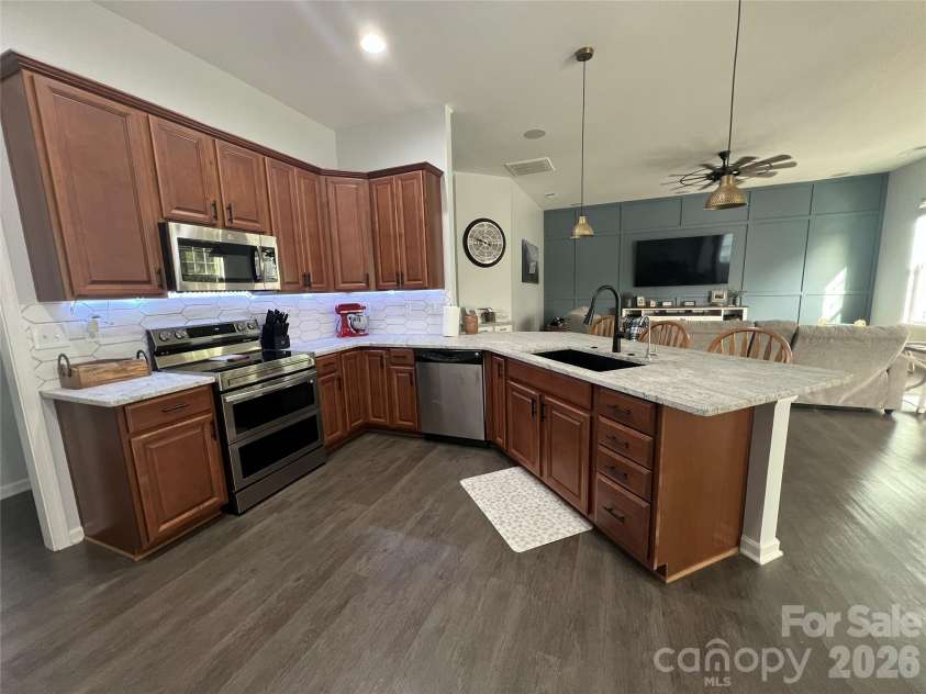 4851 Summerside Drive, Lake Wylie, SC 29710.  MLS# CAR4365256, YatesRealty ID 15086. 