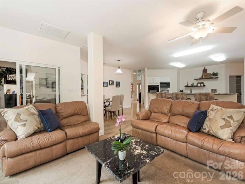 9535 Potter Road, Matthews, NC 28104.  MLS# CAR4365196, YatesRealty ID 15087. 
