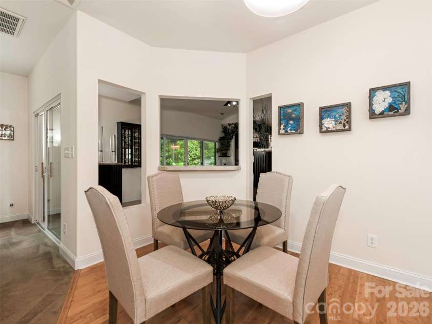 9535 Potter Road, Matthews, NC 28104.  MLS# CAR4365196, YatesRealty ID 15087. 