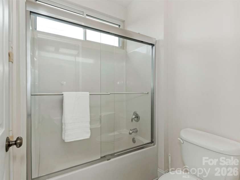 9535 Potter Road, Matthews, NC 28104.  MLS# CAR4365196, YatesRealty ID 15087. Hallway Bath