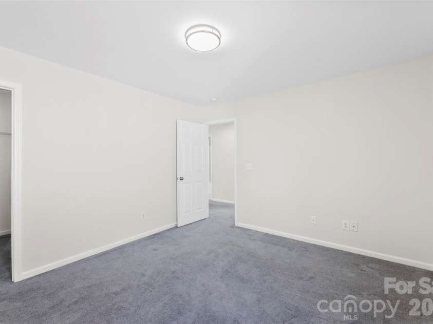 10307 Dominion Village Drive, Charlotte, NC 28269.  MLS# CAR4364669, YatesRealty ID 15088. 