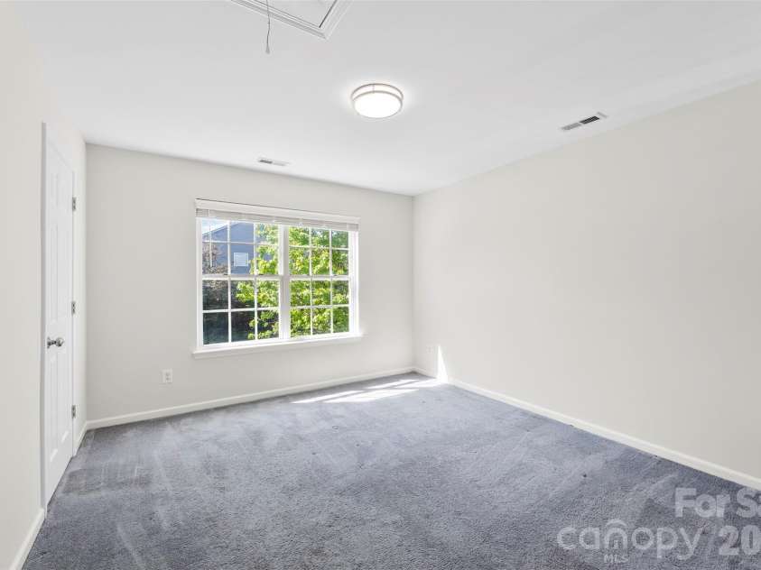 10307 Dominion Village Drive, Charlotte, NC 28269.  MLS# CAR4364669, YatesRealty ID 15088. 