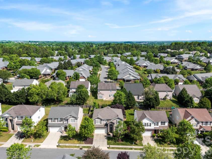 10307 Dominion Village Drive, Charlotte, NC 28269.  MLS# CAR4364669, YatesRealty ID 15088. 