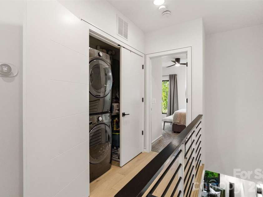 2716 Davidson Street, Charlotte, NC 28205.  MLS# CAR4369098, YatesRealty ID 15089. 3rd floor LAUNDRY