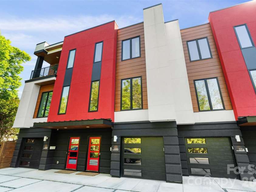 2716 Davidson Street, Charlotte, NC 28205.  MLS# CAR4369098, YatesRealty ID 15089. 