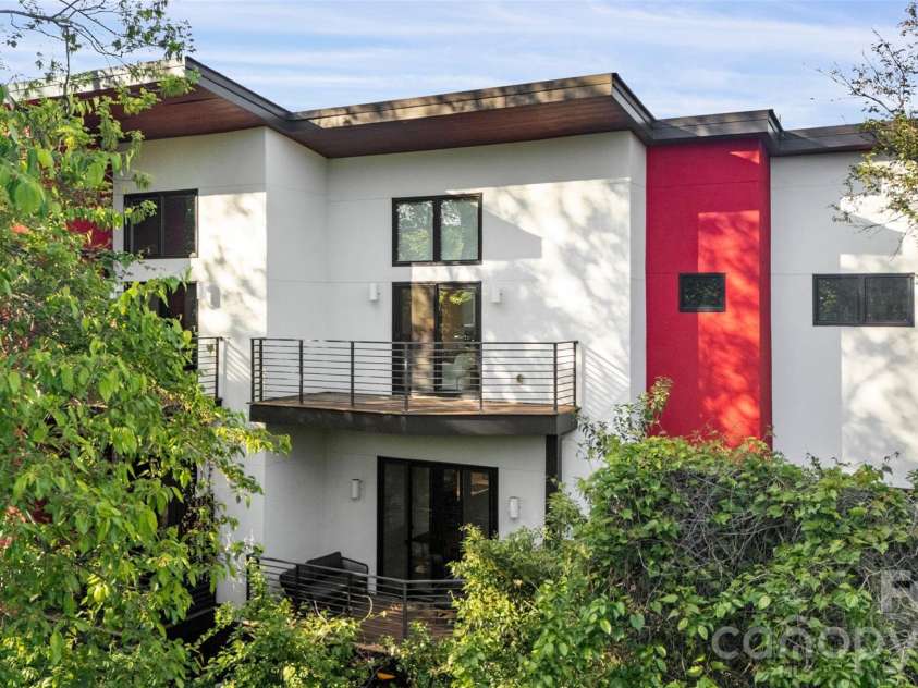 2716 Davidson Street, Charlotte, NC 28205.  MLS# CAR4369098, YatesRealty ID 15089. 