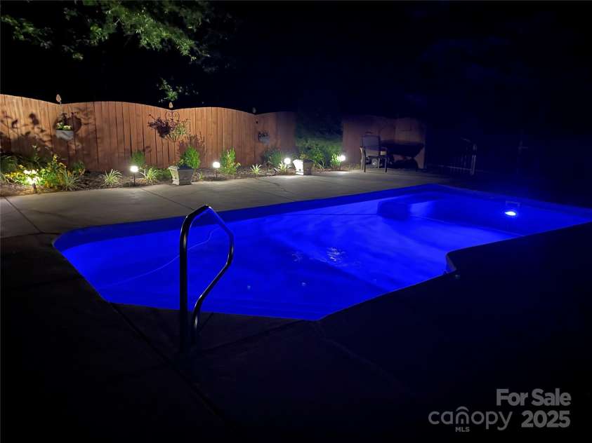 3320 Harvey Lane, Monroe, NC 28110.  MLS# CAR4257229, YatesRealty ID 15089. 