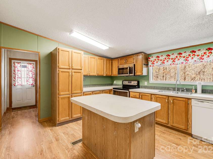 910 Elliott Road, Rutherfordton, NC 28139.  MLS# CAR4228101, YatesRealty ID 1509. 