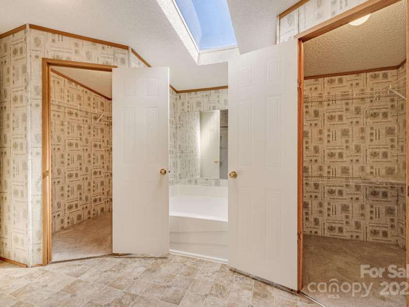 910 Elliott Road, Rutherfordton, NC 28139.  MLS# CAR4228101, YatesRealty ID 1509. 