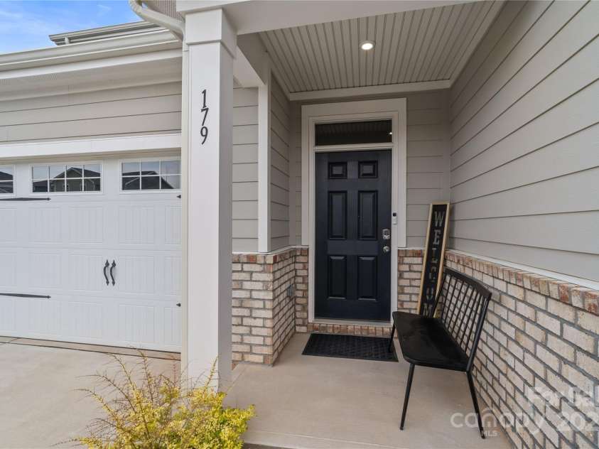 179 Bezelle Avenue, York, SC 29745.  MLS# CAR4247360, YatesRealty ID 15090. 